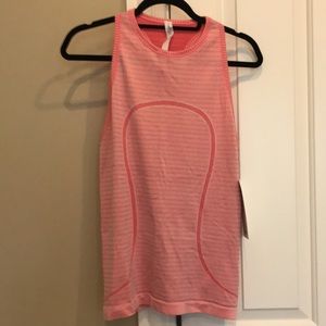 NWT Lululemon Run: Swiftly Tech Tank Top Size 8
